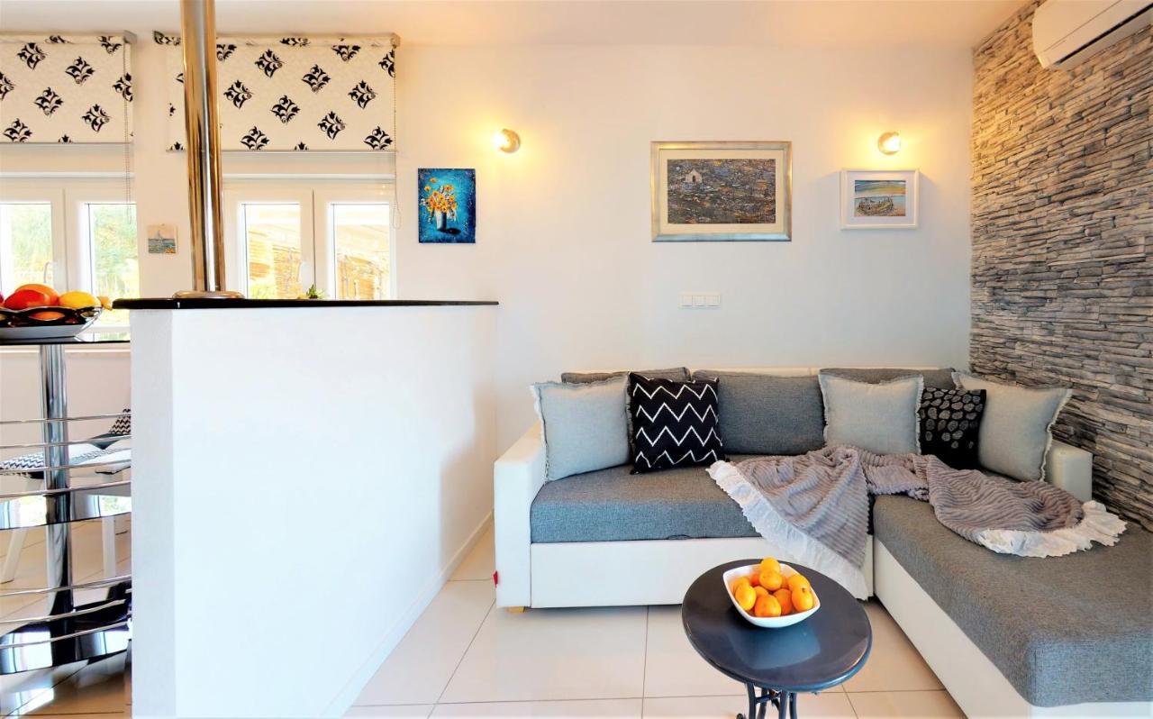 Apartments Silva 斯拉汀 外观 照片